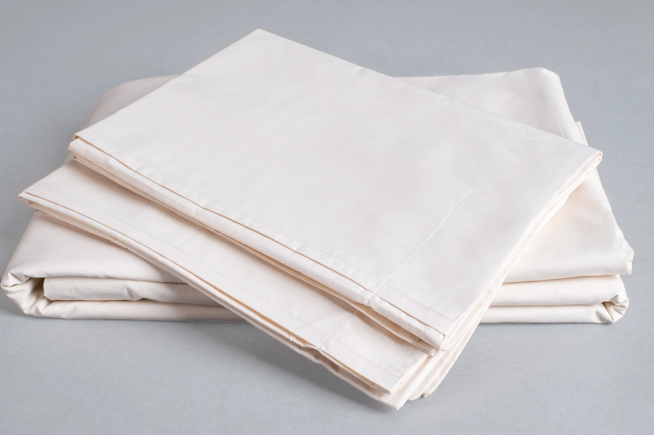 myMerino® Comforter with Organic Cotton Sateen Duvet Cover Set - Image 8