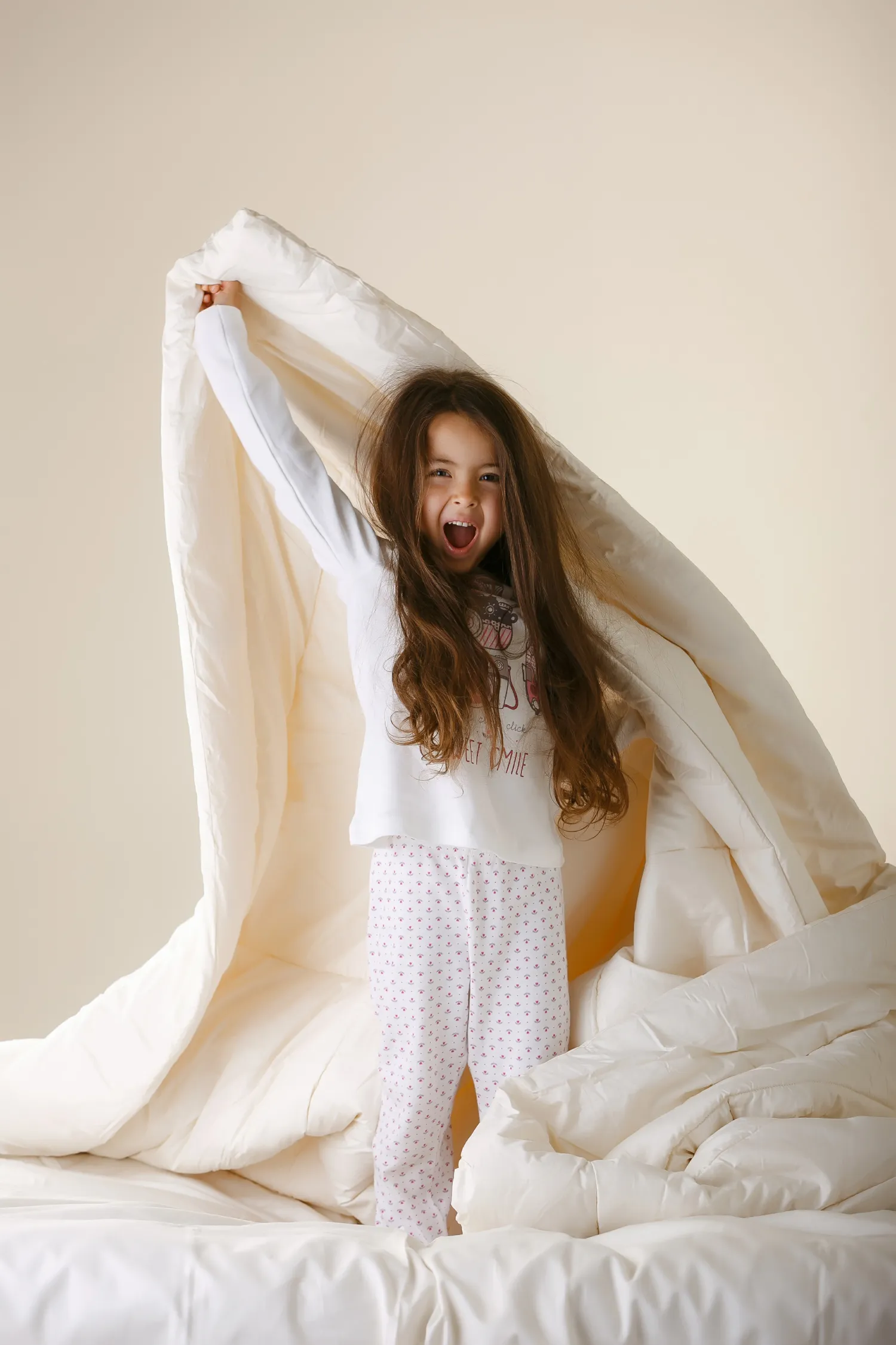 myMerino® Comforter with Organic Cotton Sateen Duvet Cover Set - Image 4